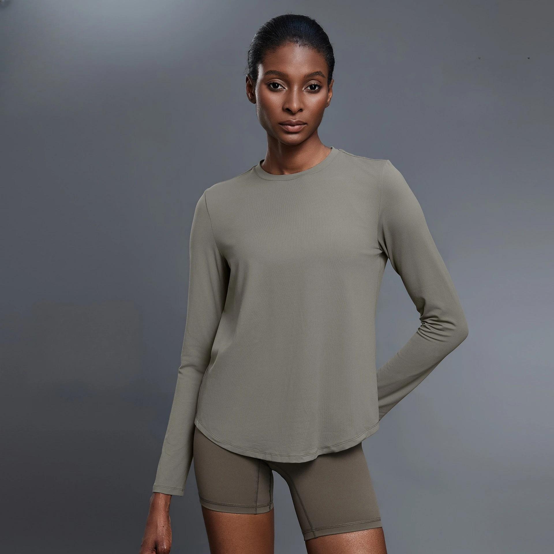 Autumn Round Neck Yoga T-Shirt Loose Slimming Fitness Top Casual Versatile Sports Long Sleeve for Women
Autumn Round Neck Yoga T-Shirt Loose Slimming Fitness Top Casual Versatile Sports Long Sleeve for Women