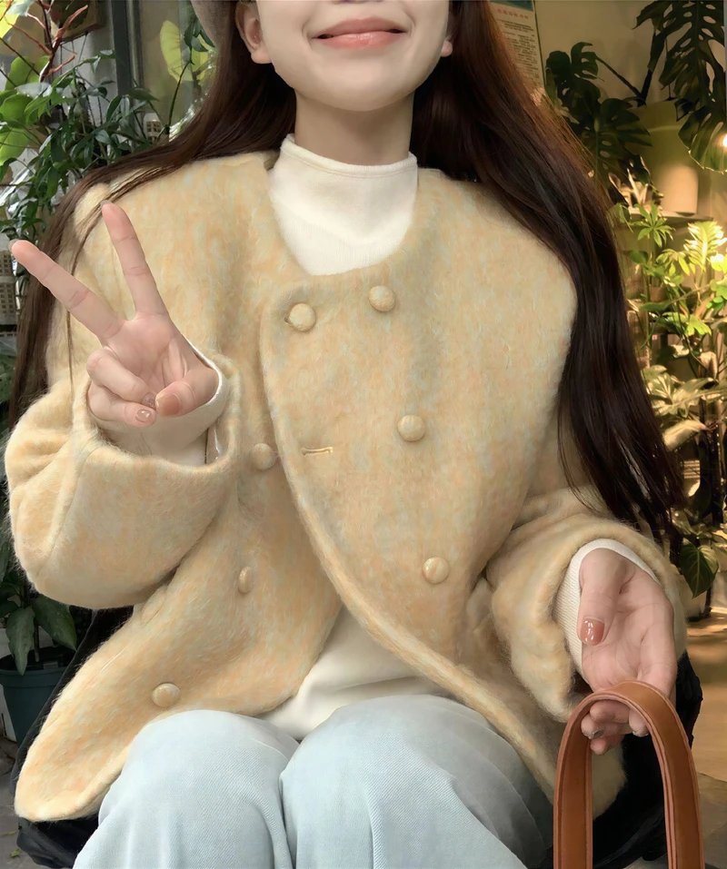 Wool Blend Coats Womens Woolen Coat Double Collar Fall Faux Fur Trimmed Embroidered Pleats Sided Snap Closure Buttoned Stand-Up
Wool Blend Coats Womens Woolen Coat Double Collar Fall Faux Fur Trimmed Embroidered Pleats Sided Snap Closure Buttoned Stand-Up