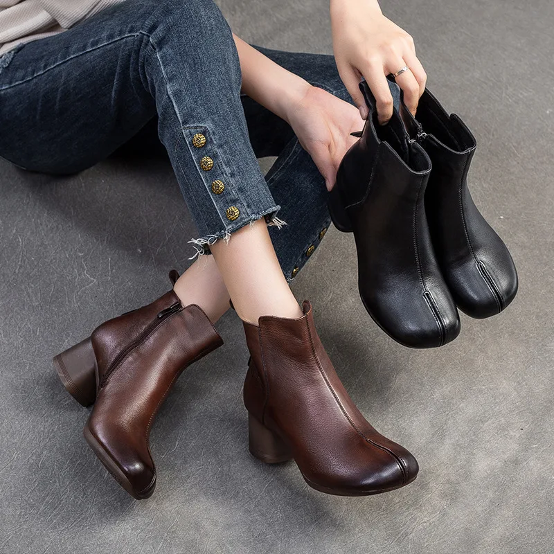 2024 autumn winter new first layer cowhide retro style ankle boots simple Roman boots Women's Boots Genuine Leather Shoes
2024 autumn winter new first layer cowhide retro style ankle boots simple Roman boots Women's Boots Genuine Leather Shoes