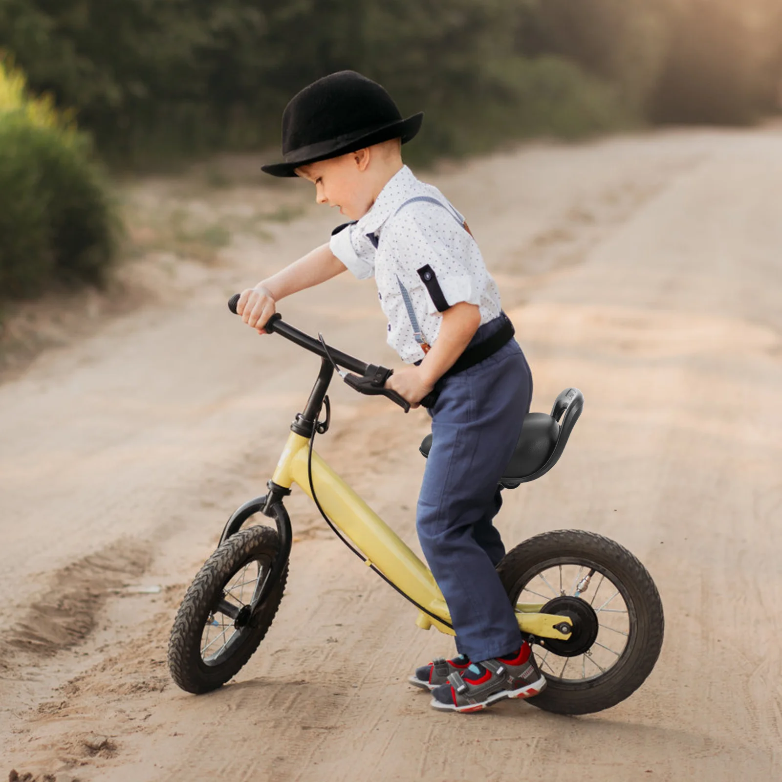 Children'S Bicycle Seat Pad Thicken Wear-Resistant Shock Absorption Bike Rear Saddle For Adult Teens Bicycles Rear Rack Seats
Children'S Bicycle Seat Pad Thicken Wear-Resistant Shock Absorption Bike Rear Saddle For Adult Teens Bicycles Rear Rack Seats
