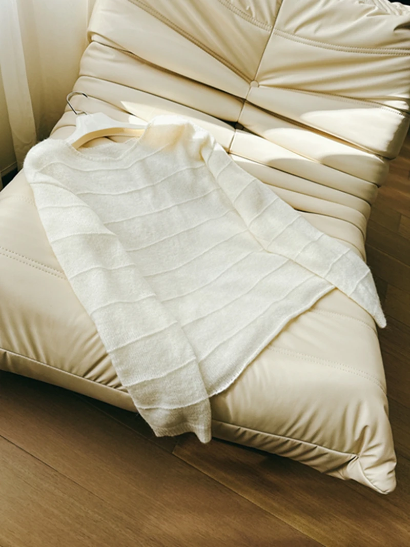 Вязаный полосатый белый универсальный лонгслив Ele Pure Desire с открытым плечом для ранней весны
Вязаный полосатый белый универсальный лонгслив Ele Pure Desire с открытым плечом для ранней весны