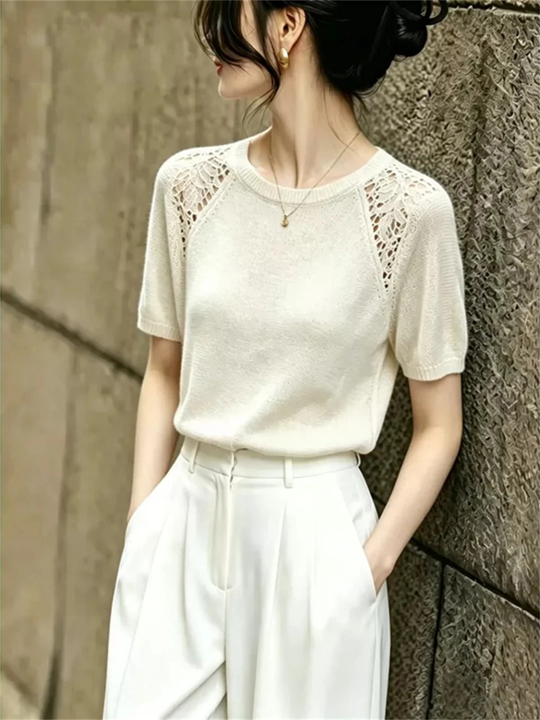 Ice Silk Knitted Hollow out Short Sleeve Commute Top Fashionable Versatile Korean Style Straight Cut Knitwear Summer 2026
Ice Silk Knitted Hollow out Short Sleeve Commute Top Fashionable Versatile Korean Style Straight Cut Knitwear Summer 2026