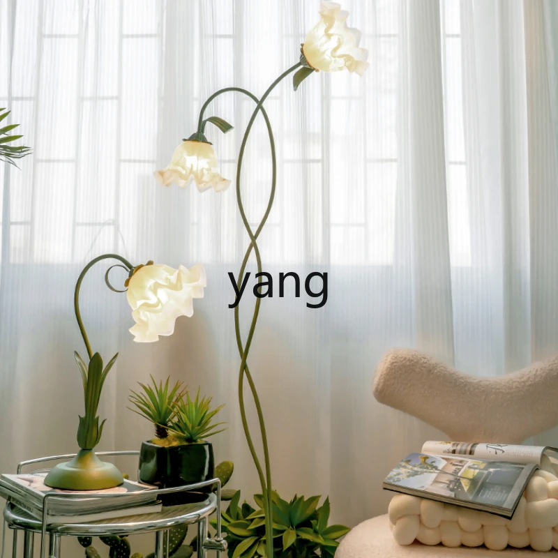 LH Living Room Sofa Bedroom Decoration French Country Hot Selling Flowers Floor Ornaments
LH Living Room Sofa Bedroom Decoration French Country Hot Selling Flowers Floor Ornaments