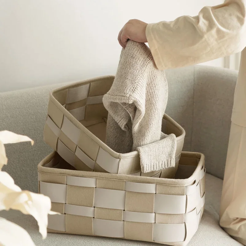 Checkerboard Basket – High-Quality Woven Organizer, Felt and Leather Blend, Home Storage Solution, Decorative Basket
Checkerboard Basket – High-Quality Woven Organizer, Felt and Leather Blend, Home Storage Solution, Decorative Basket