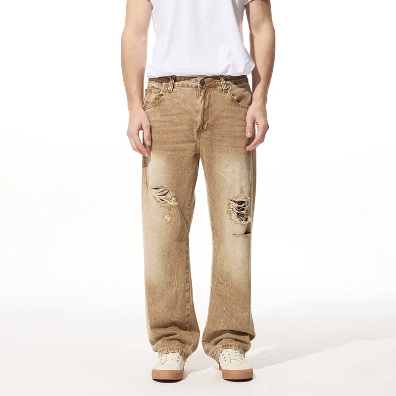 spring-summer clanfit straight tube version loose casual thin moth yellow cloth jeans with slight holes 
spring-summer clanfit straight tube version loose casual thin moth yellow cloth jeans with slight holes