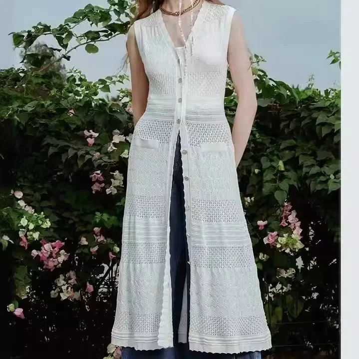 2024 summer women's white knitted dress logistics single-breasted slim-fitting hollow ladies robe
2024 summer women's white knitted dress logistics single-breasted slim-fitting hollow ladies robe