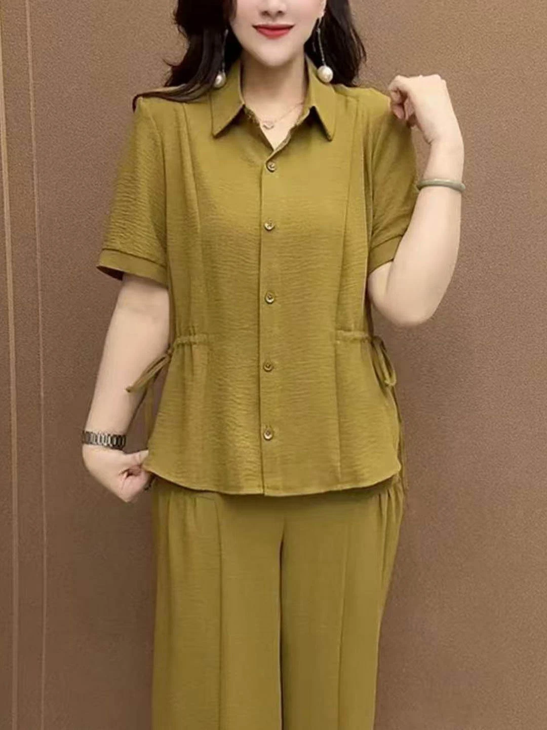plus Size Fashionable Summer Set Women's Short Sleeve Shirt Wide Leg Pants Two Piece Loose Slimming Outfit Breathable Casual ...
plus Size Fashionable Summer Set Women's Short Sleeve Shirt Wide Leg Pants Two Piece Loose Slimming Outfit Breathable Casual ...