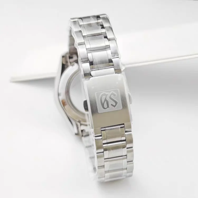 NH35 case 39.5mm case GS case mechanical watch case white birch diving watch case sapphire glass fits 33.5mm dial for Seiko mod
NH35 case 39.5mm case GS case mechanical watch case white birch diving watch case sapphire glass fits 33.5mm dial for Seiko mod