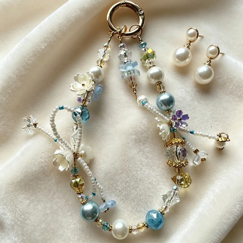 Broken Ice Blue Cherry Snow Beaded Mobile Phone Lanyard, Handmade Glazed Pearl Bag Accessories
Broken Ice Blue Cherry Snow Beaded Mobile Phone Lanyard, Handmade Glazed Pearl Bag Accessories