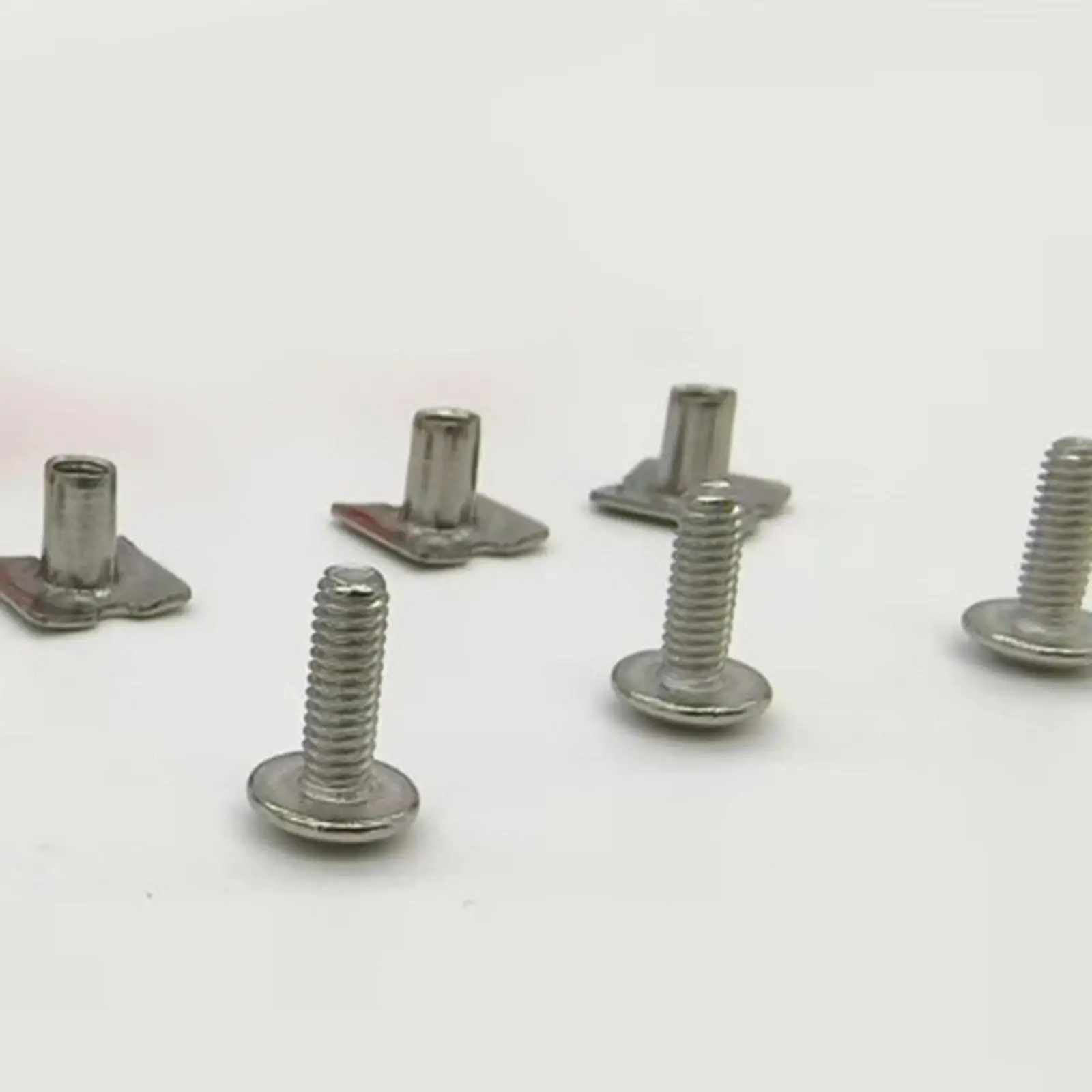 Helmet Visor Quick Release Clips for Football Fast Repair Fastening Kit for Softball and Baseball Helmet
Helmet Visor Quick Release Clips for Football Fast Repair Fastening Kit for Softball and Baseball Helmet