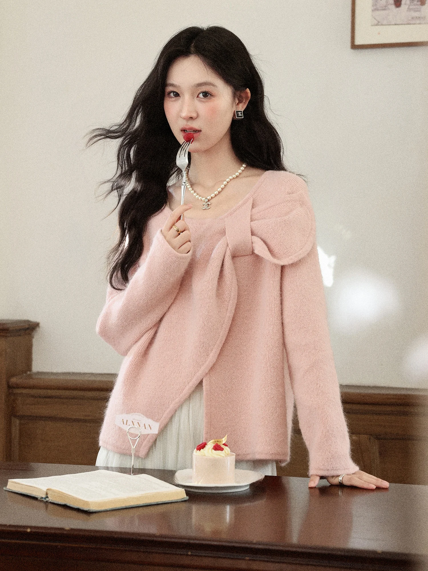 Pink Knitted Sweater Women's Loose Sle Casual Faion Knot Top Autumn Winter New Arrival Lazy Sle High Faion
Pink Knitted Sweater Women's Loose Sle Casual Faion Knot Top Autumn Winter New Arrival Lazy Sle High Faion