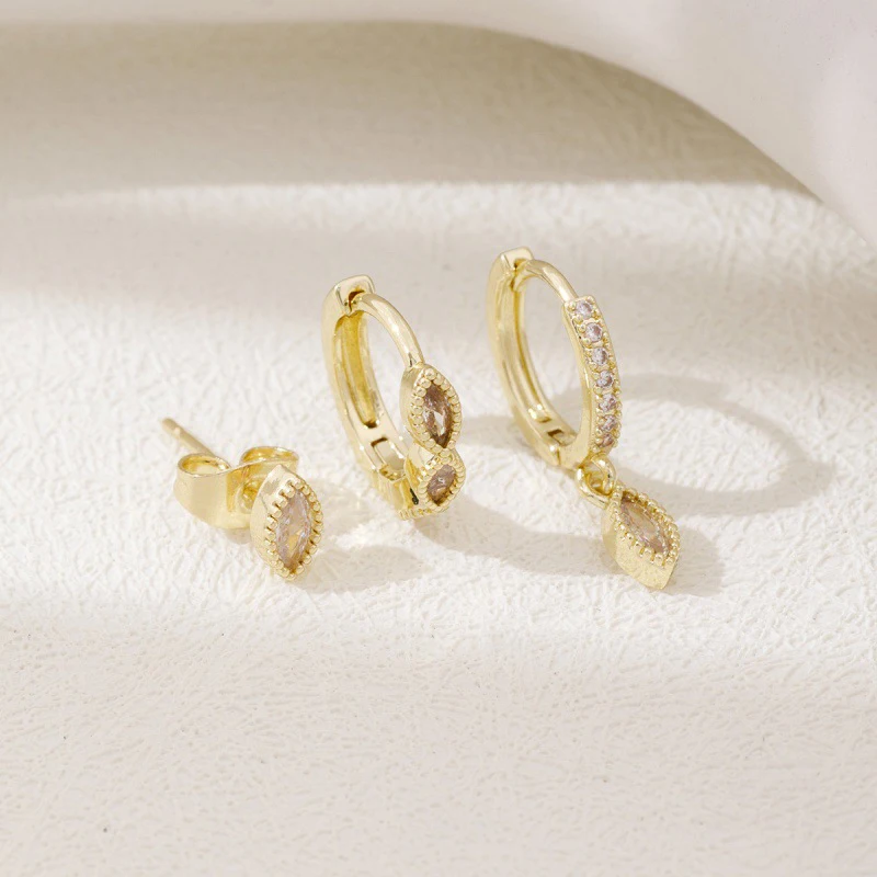 Exquisite Cubic Zirconia Water Drop Dangle Earrings Woman Gold Color Elegant Hoop Earrings for Women Piercing Jewelry Accessory
Exquisite Cubic Zirconia Water Drop Dangle Earrings Woman Gold Color Elegant Hoop Earrings for Women Piercing Jewelry Accessory