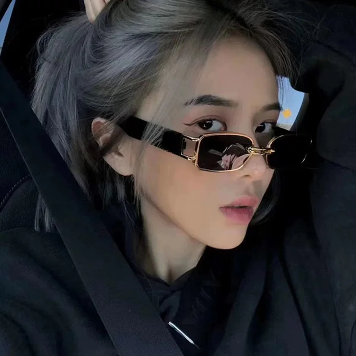 New Personalized Fashion Sunglasses Trendy Cool Street Shot Sunglasses Men and Women Decorative Sunglasses
New Personalized Fashion Sunglasses Trendy Cool Street Shot Sunglasses Men and Women Decorative Sunglasses