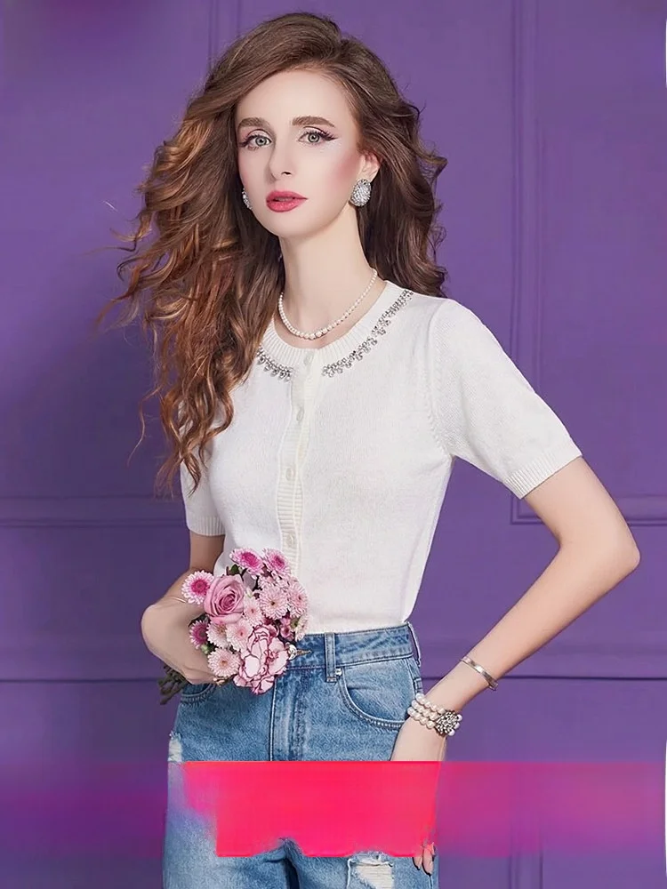 Shiny Sequin Knit Short Sleeve round Neck T-Shirt Women's Basic Fashionable Summer Top Casual Style Slim Fit Polyester Fabric
Shiny Sequin Knit Short Sleeve round Neck T-Shirt Women's Basic Fashionable Summer Top Casual Style Slim Fit Polyester Fabric
