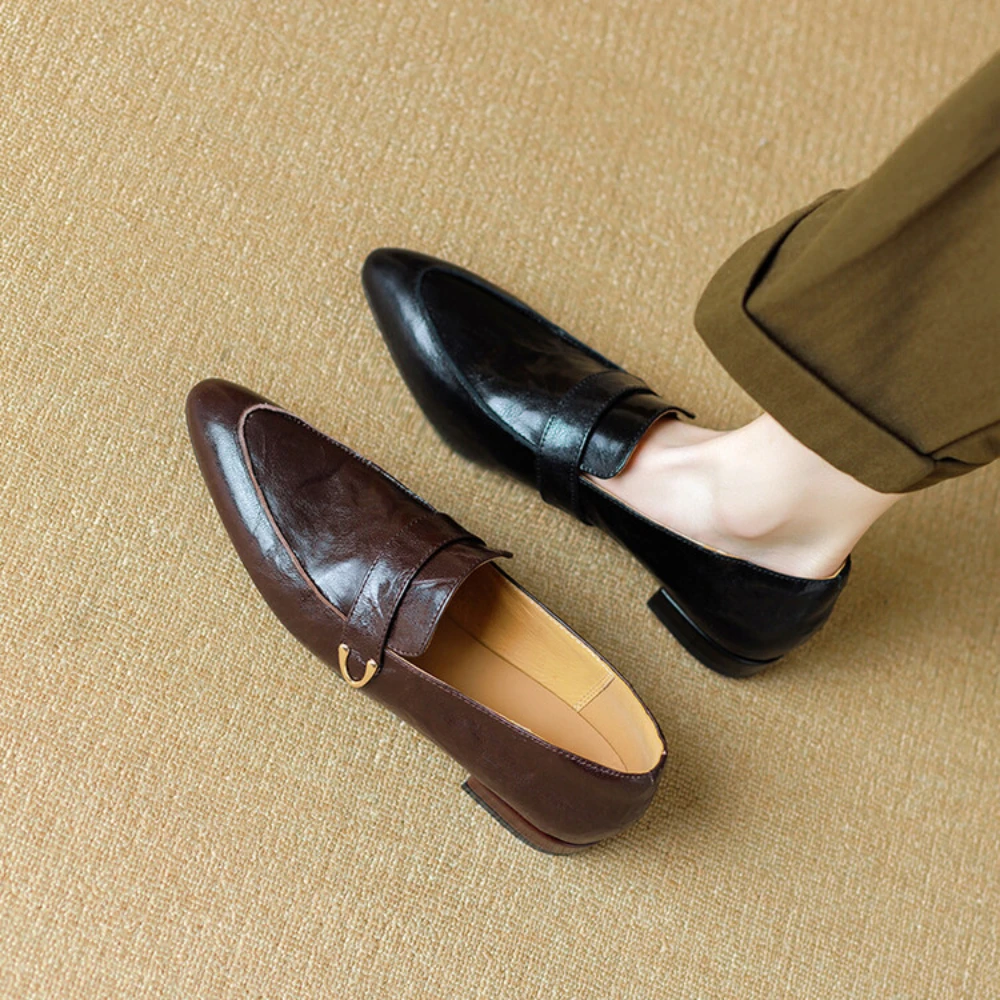 Genuine leather single shoes for women in spring and summer professional work pointed toe low heel casual and loafers lolita
Genuine leather single shoes for women in spring and summer professional work pointed toe low heel casual and loafers lolita