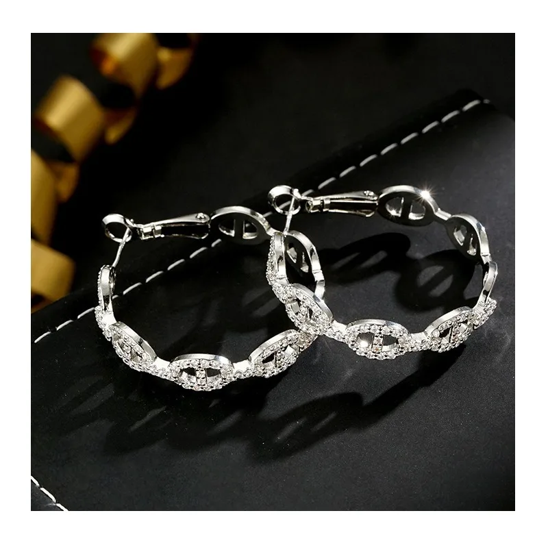 Internet Explosion Pig Nose Earrings Japanese Shaped Circle Light Luxury Internet Celebrity Temperament Versatile Earrings Earri
Internet Explosion Pig Nose Earrings Japanese Shaped Circle Light Luxury Internet Celebrity Temperament Versatile Earrings Earri