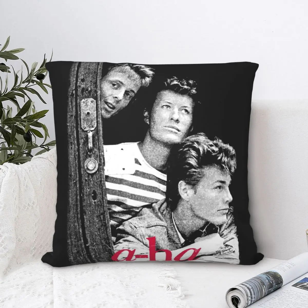 A-ha Band 80s ретро квадратная наволочка полиэстер наволочка Бархатная подушка Декор комфортная наволочка для дома спальни
A-ha Band 80s ретро квадратная наволочка полиэстер наволочка Бархатная подушка Декор комфортная наволочка для дома спальни
