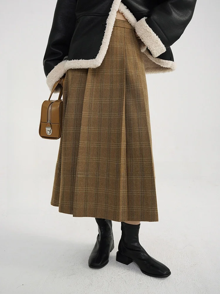 High Waist Woolen Plaid Skirt Women's Winter College Style Contrast Color A-Line Mid-Length Skirt Sweet Embroidery
High Waist Woolen Plaid Skirt Women's Winter College Style Contrast Color A-Line Mid-Length Skirt Sweet Embroidery
