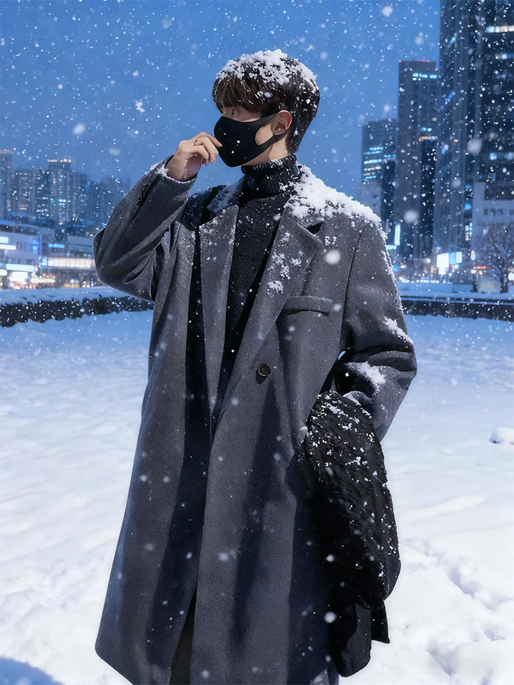 Корейское мужское шерстяное пальто средней длины, утепленное, зимнее, модное, с отложным воротником, из полиэфирного волокна, теплое, повседневное
Корейское мужское шерстяное пальто средней длины, утепленное, зимнее, модное, с отложным воротником, из полиэфирного волокна, теплое, повседневное