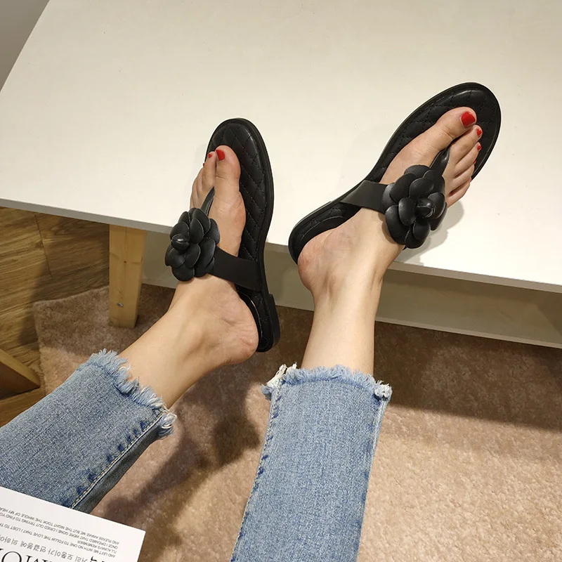 Spring 2026 New Style Women's Flat Bottom Thong Slippers Casual Pure Color Tea Flower Design Outdoor Wear Comfortable Sandals
Spring 2026 New Style Women's Flat Bottom Thong Slippers Casual Pure Color Tea Flower Design Outdoor Wear Comfortable Sandals
