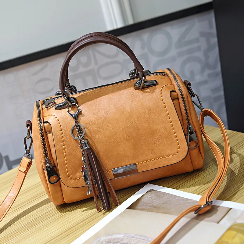 Tassels Ladies Boston Handbags Retro Women Shoulder Bags Fashion Women Pillow Top-handle Bags
Tassels Ladies Boston Handbags Retro Women Shoulder Bags Fashion Women Pillow Top-handle Bags