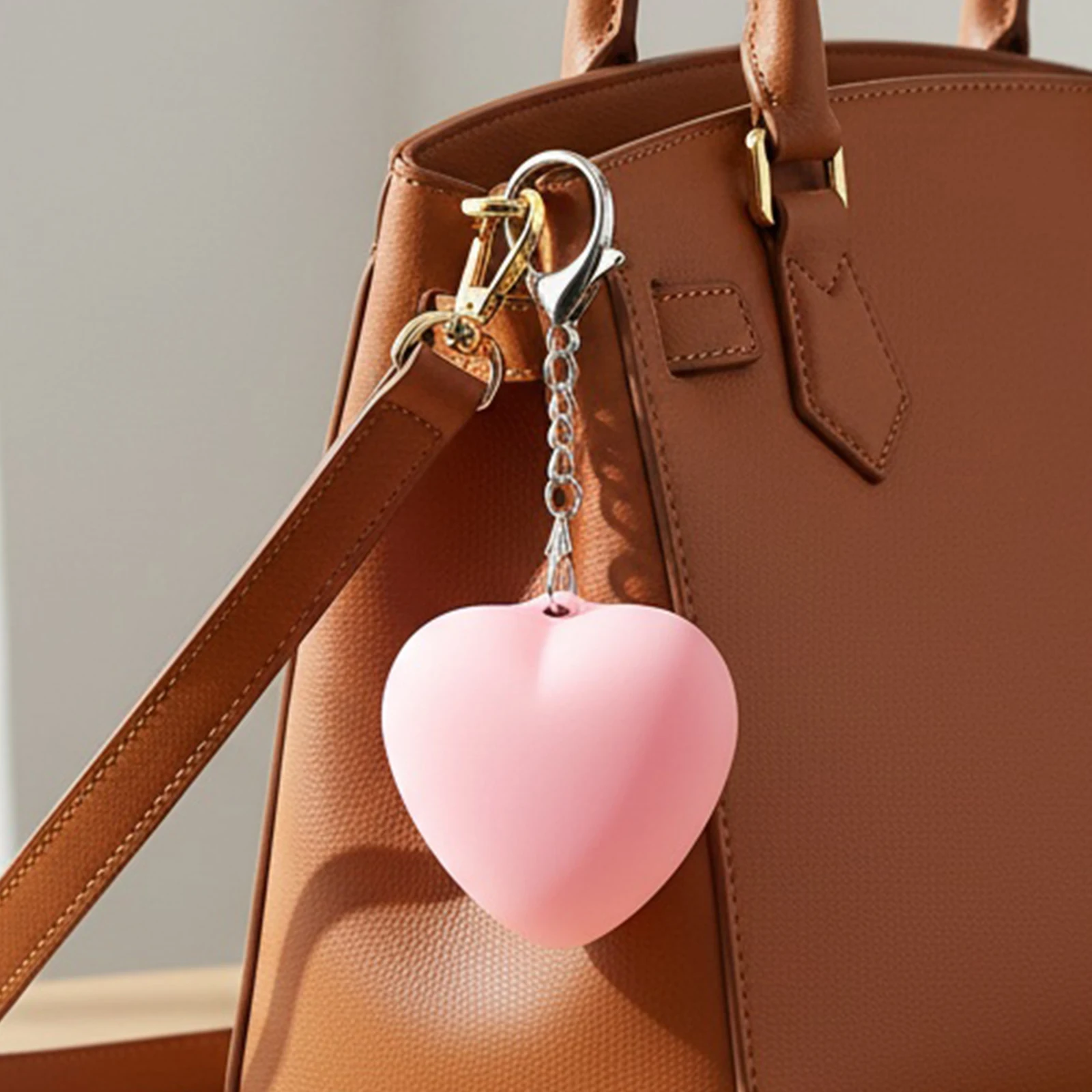 Светильник для сумочки, перезаряжаемый ночник для сумки, подарки для женщин (розовый, в форме сердца)
Светильник для сумочки, перезаряжаемый ночник для сумки, подарки для женщин (розовый, в форме сердца)