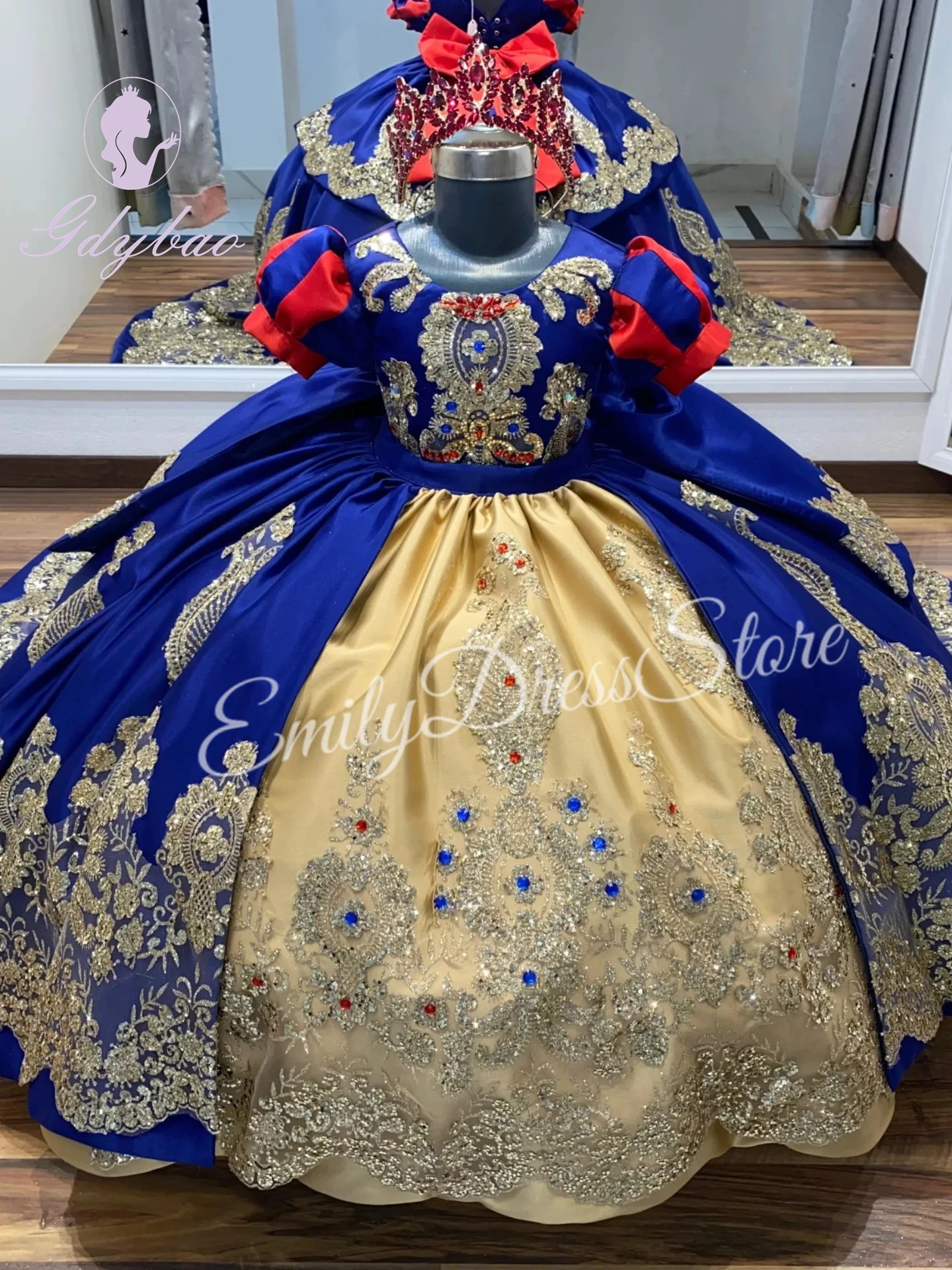 Customized Royal Blue Flower Girl Dress for Wedding Sequins Applique Puffy Pearls Kids Birthday Party First Communion Gown
Customized Royal Blue Flower Girl Dress for Wedding Sequins Applique Puffy Pearls Kids Birthday Party First Communion Gown