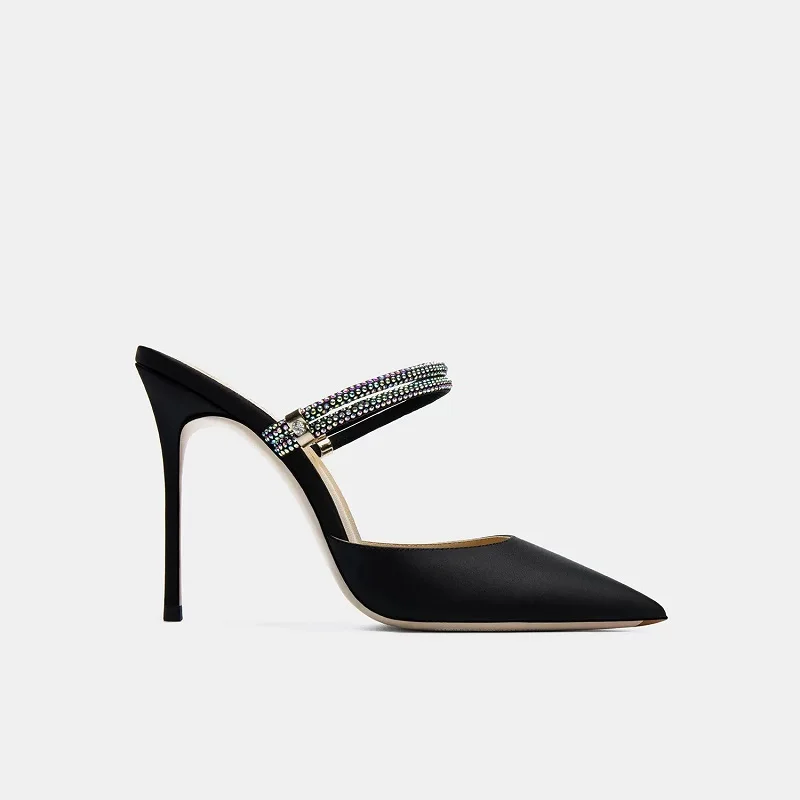 Spring and summer new pointy head silk face rhinestone women's slippers thin high heel versatile party dress large small sandals
Spring and summer new pointy head silk face rhinestone women's slippers thin high heel versatile party dress large small sandals