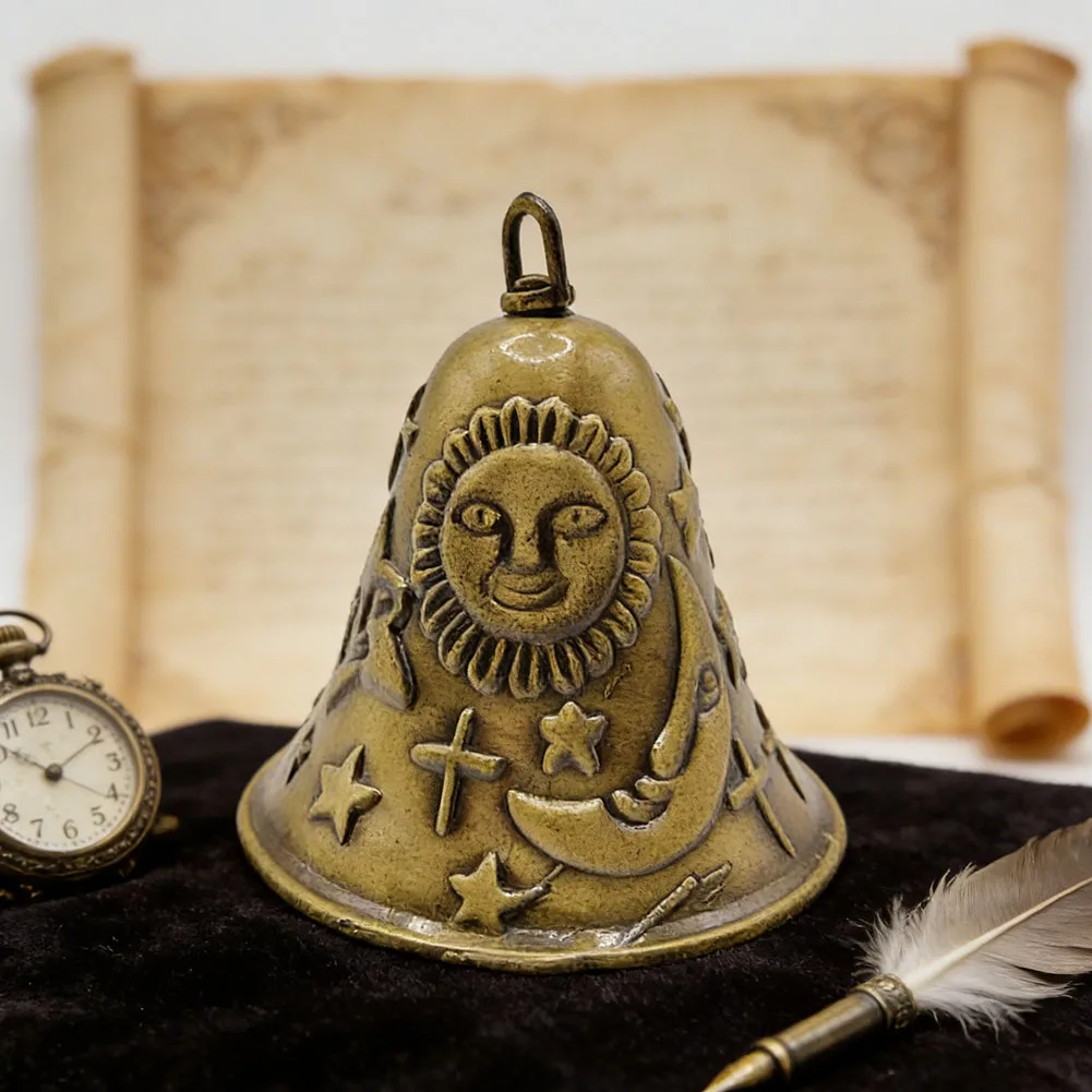 Антикварные бронзовые колокольчики Фэн-шуй 2026 года, парные, с символами Солнца, Звезды и Луны для гармонии и удачи, для использования на улице и в помещении, декоративные
Антикварные бронзовые колокольчики Фэн-шуй 2026 года, парные, с символами Солнца, Звезды и Луны для гармонии и удачи, для использования на улице и в помещении, декоративные