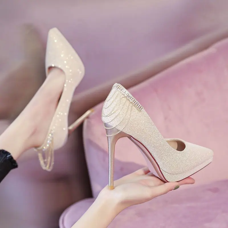 Water Diamond Fringe High Heels Women Temperament Waterproof Platform Sexy Shoes for Women Pointed Fine Party Pumps
Water Diamond Fringe High Heels Women Temperament Waterproof Platform Sexy Shoes for Women Pointed Fine Party Pumps