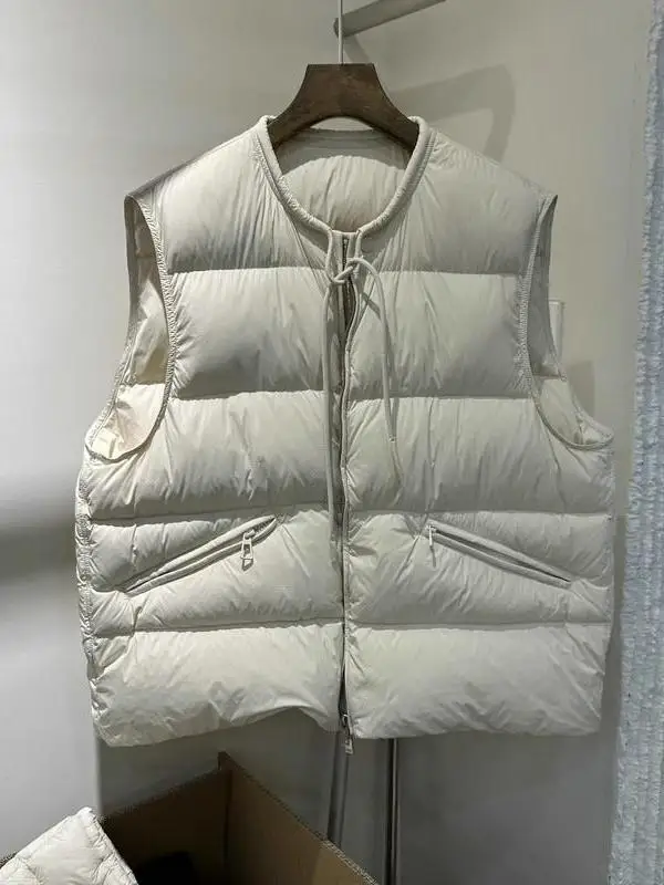 Loose Casual Sleeveless down Vest Jacket Super Beautiful Women's Winter New Style White Duck down Outerwear Vest
Loose Casual Sleeveless down Vest Jacket Super Beautiful Women's Winter New Style White Duck down Outerwear Vest