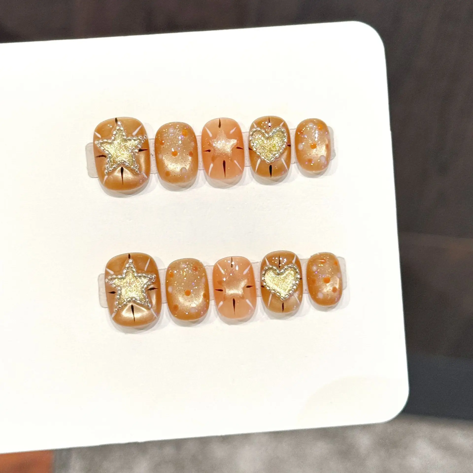 10PCS Round Handmade Press On Nails,Star Of The Sun,Suitable For Festivals Parties And Daily Wear.
10PCS Round Handmade Press On Nails,Star Of The Sun,Suitable For Festivals Parties And Daily Wear.