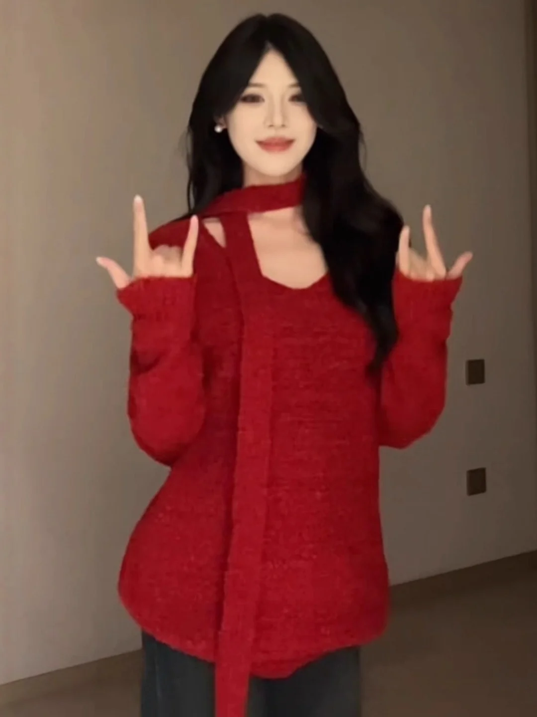 Ретро красный V-Ne свободный женский свитер осень-зима вязаный топ красивый базовый слой свободный Feeling Boting irt
Ретро красный V-Ne свободный женский свитер осень-зима вязаный топ красивый базовый слой свободный Feeling Boting irt