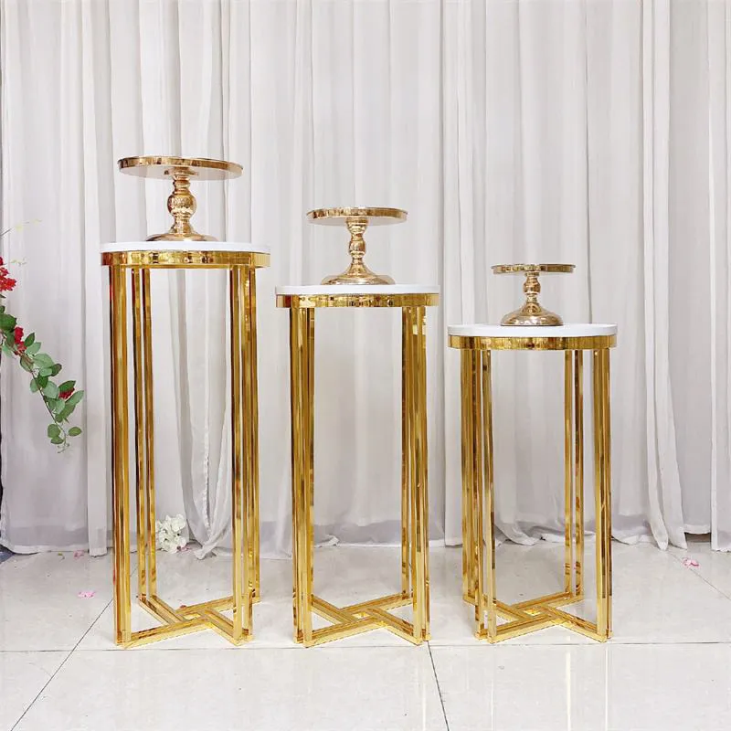Wedding decoration booth wrought iron electroplated gold cake table
Wedding decoration booth wrought iron electroplated gold cake table