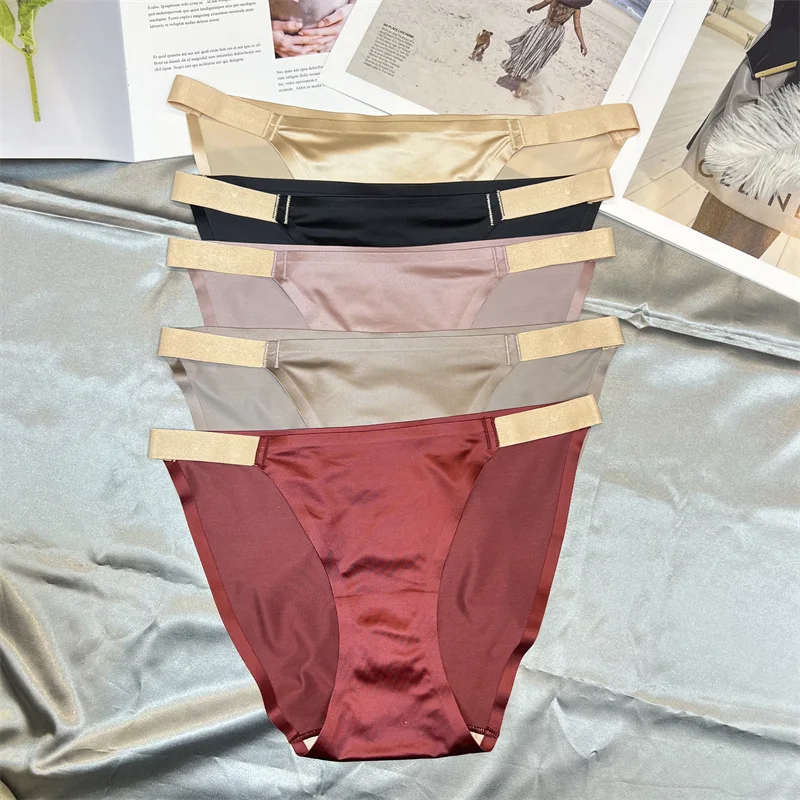 High-end Lady Underwear 100% Mulberry Silk Sexy Briefs Femme Underpants Lingerie Female Large Size Sport Panty Low-waist Panties
High-end Lady Underwear 100% Mulberry Silk Sexy Briefs Femme Underpants Lingerie Female Large Size Sport Panty Low-waist Panties