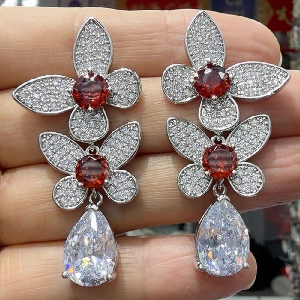 zirconia flower earrings for women 2026 new design elegant jewelry Gala event party dangling earrings white purple floral
zirconia flower earrings for women 2026 new design elegant jewelry Gala event party dangling earrings white purple floral