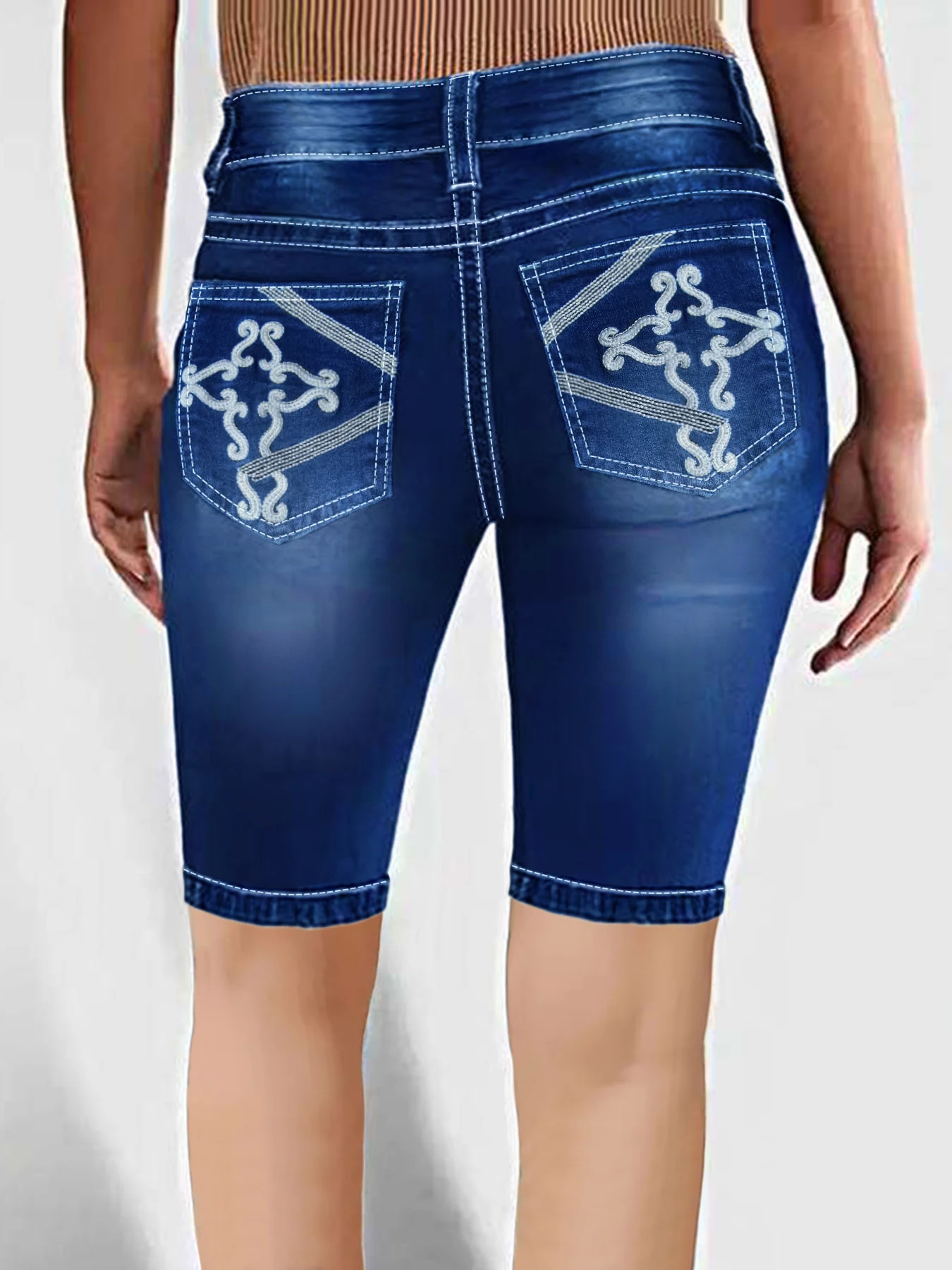Women's Plus Size High-Waist Blue Denim Shorts | Flag Embroidery, Double-Button Pockets | Retro, Summer Knee-Length
Women's Plus Size High-Waist Blue Denim Shorts | Flag Embroidery, Double-Button Pockets | Retro, Summer Knee-Length