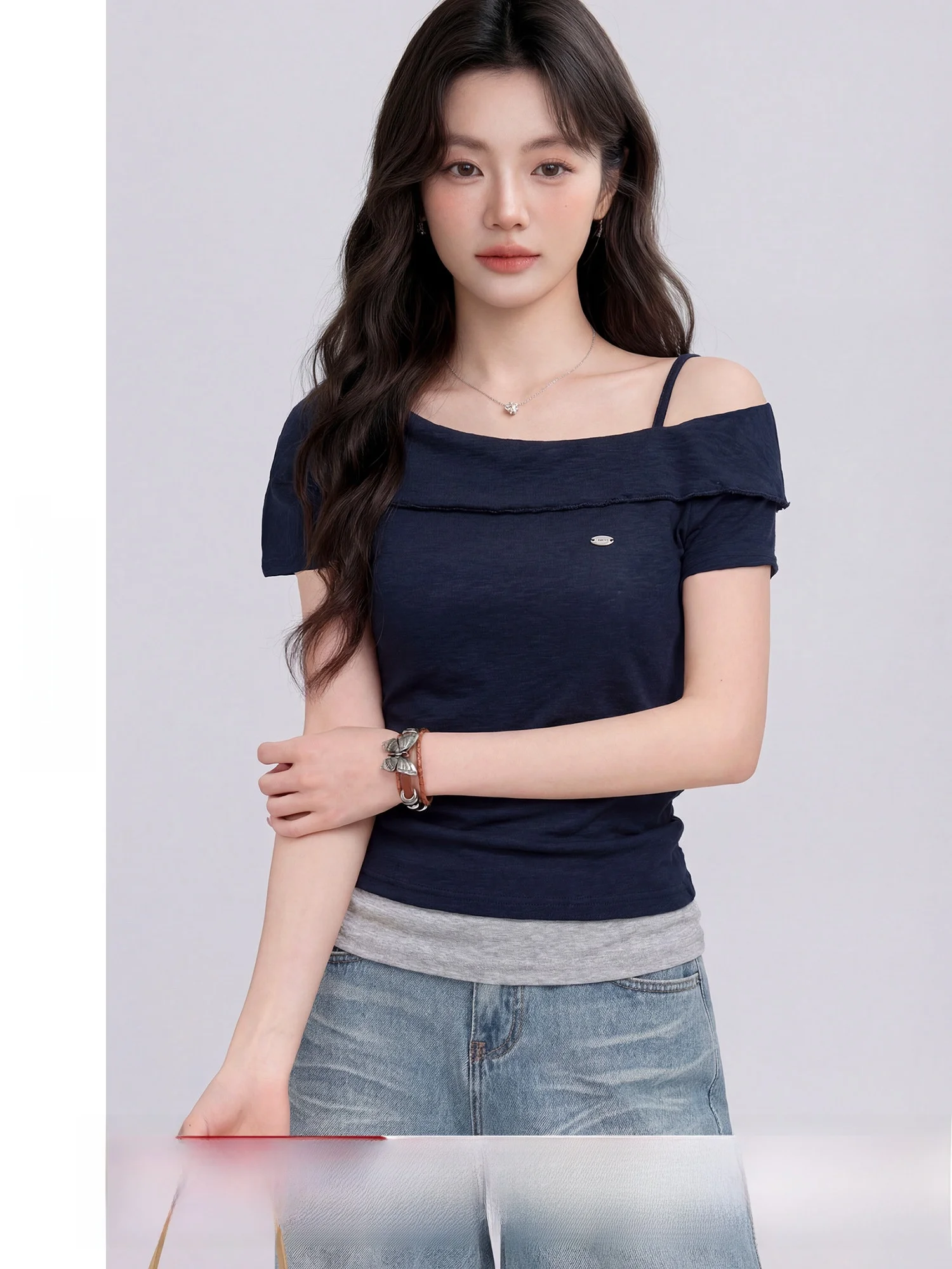 Женская модная футболка Night Dew Pine Needle 2026 Summer New Sle Pure Cute с имитацией двухслойности, на одно плечо, с эффектом похудения
Женская модная футболка Night Dew Pine Needle 2026 Summer New Sle Pure Cute с имитацией двухслойности, на одно плечо, с эффектом похудения