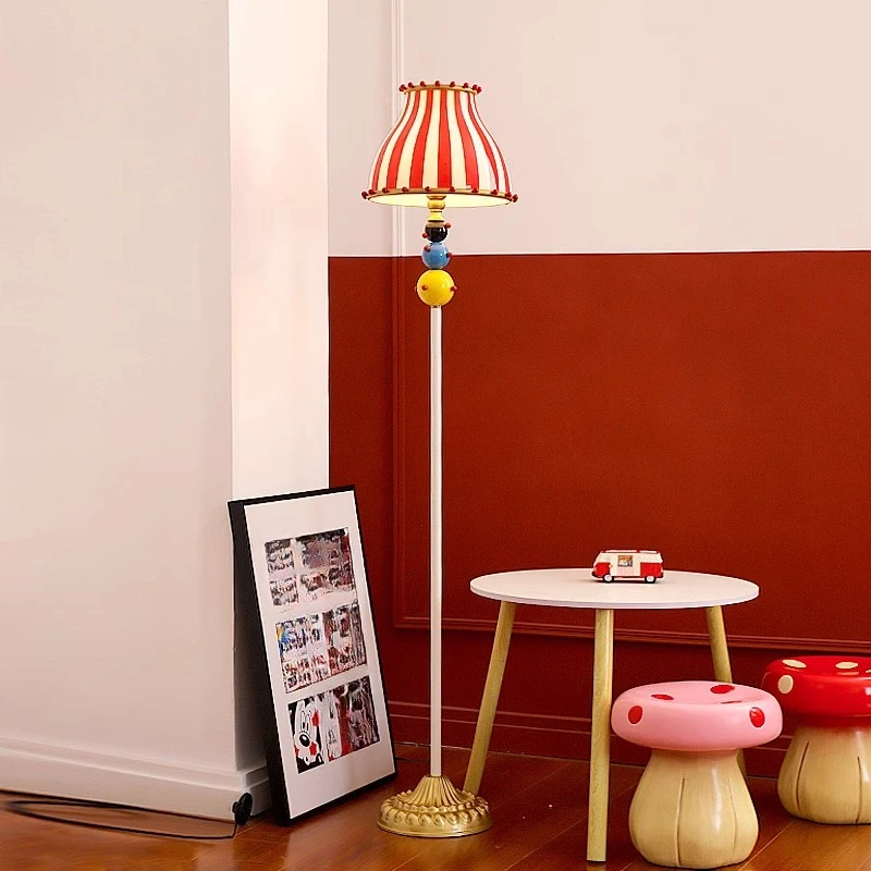 Retro floor lamp bedside designer creative bedroom light sense room atmosphere
Retro floor lamp bedside designer creative bedroom light sense room atmosphere