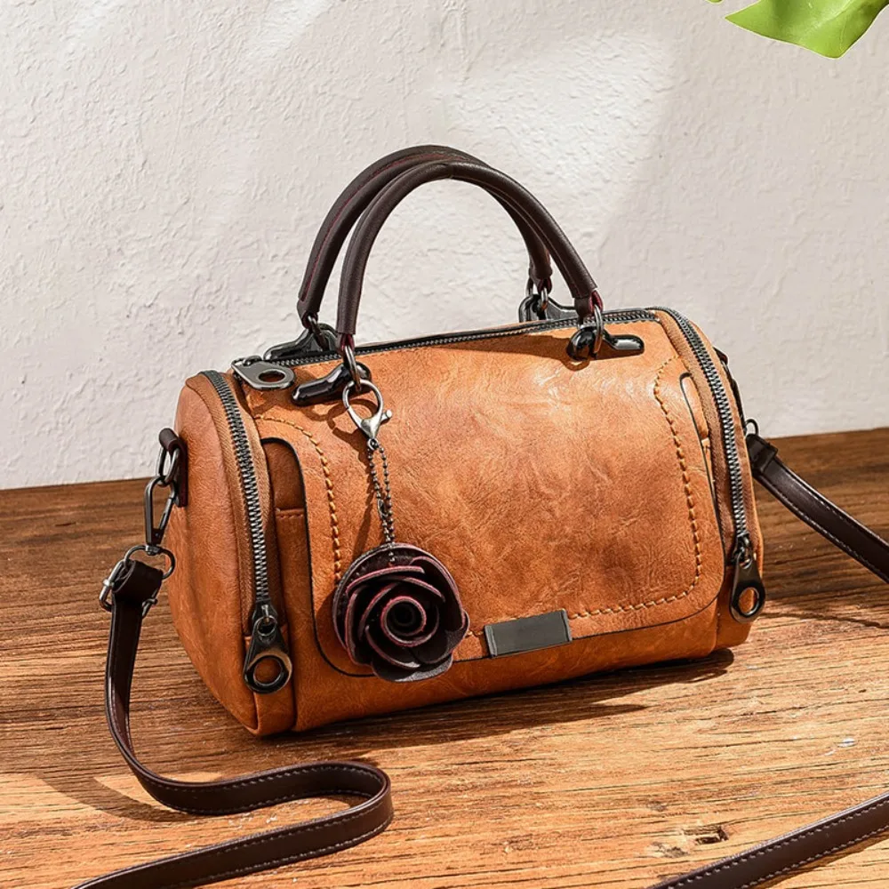 New Style PU Leather Shoulder Bag Solid Color Small Flower Pendant Leather Handbag Straddle Bag Women Use
New Style PU Leather Shoulder Bag Solid Color Small Flower Pendant Leather Handbag Straddle Bag Women Use