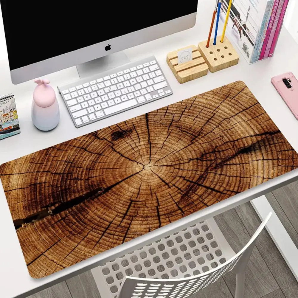 The wooden board pattern mousepad a PC game accessory is washable and suitable for players
The wooden board pattern mousepad a PC game accessory is washable and suitable for players