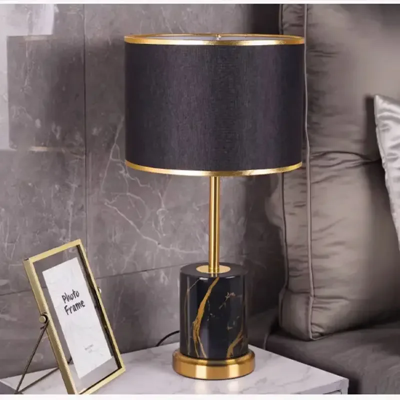 New Simple LED Fabric Table Lamp - American Style for Bedroom Bedside Ambience Lighting
New Simple LED Fabric Table Lamp - American Style for Bedroom Bedside Ambience Lighting