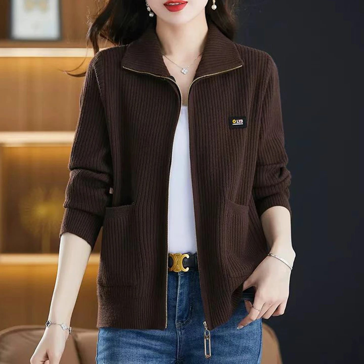 Женский вязаный шерстяной кардиган с открытой передней частью, пальто с воротником на молнии, свободный крой, свитер большого размера, верхняя одежда, осень-зима, N... 
Женский вязаный шерстяной кардиган с открытой передней частью, пальто с воротником на молнии, свободный крой, свитер большого размера, верхняя одежда, осень-зима, N...