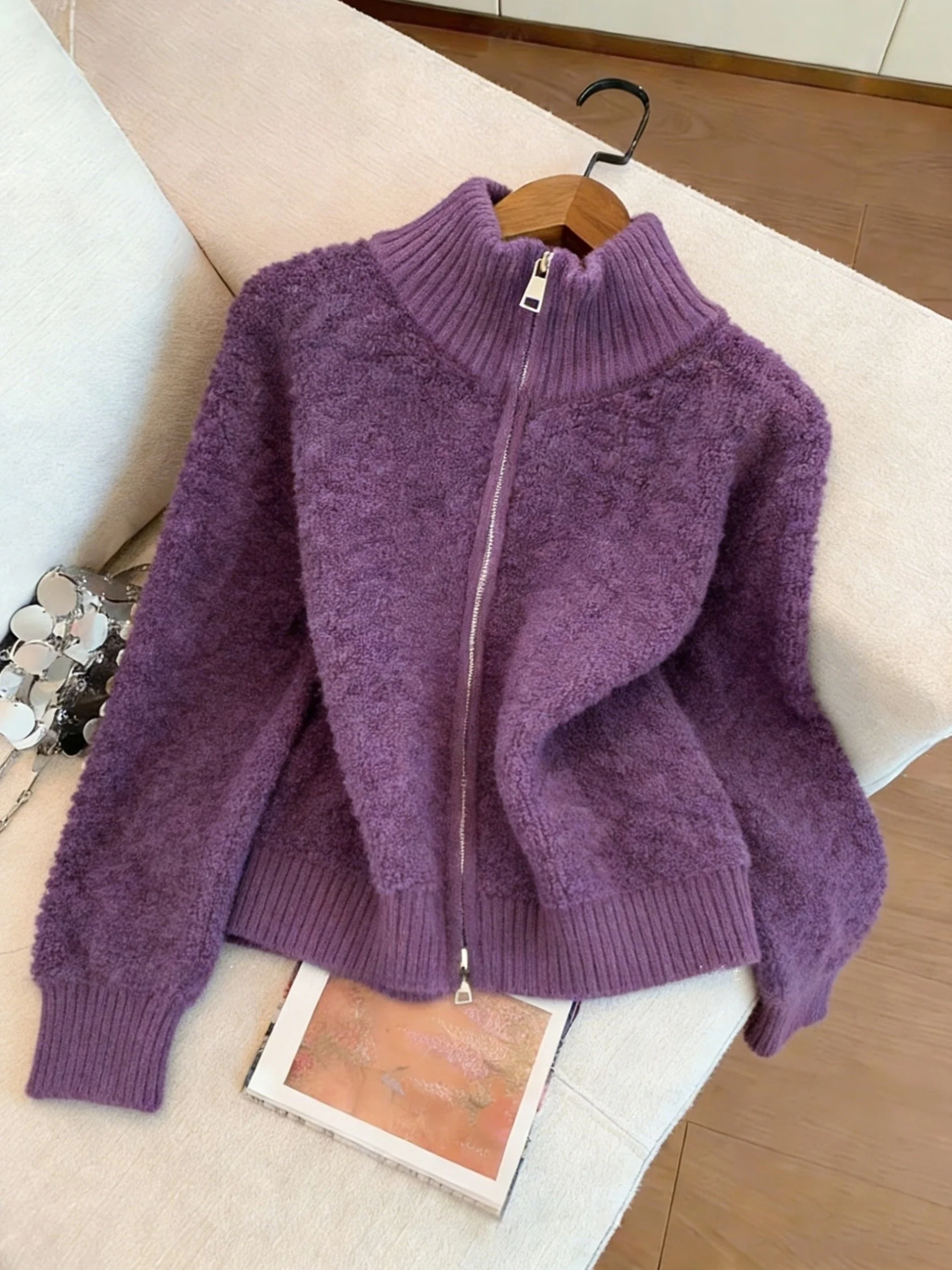 Spring New Arrival Luxury Light Purple Double Zipper Knitted Open Cardigan Women's Lazy Sle High-End round Ne Top
Spring New Arrival Luxury Light Purple Double Zipper Knitted Open Cardigan Women's Lazy Sle High-End round Ne Top