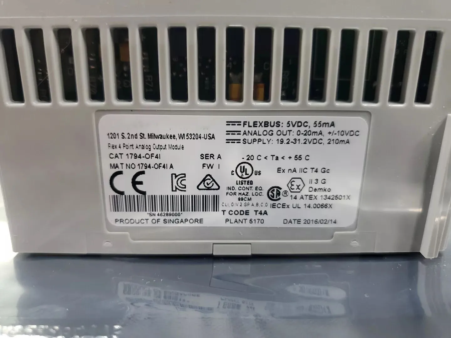 Совершенно новый 1794-OE4 1794-OE4K 1794-OE4XT 1794-OF4I 1794-OF4IXT Гарантия один год
Совершенно новый 1794-OE4 1794-OE4K 1794-OE4XT 1794-OF4I 1794-OF4IXT Гарантия один год 