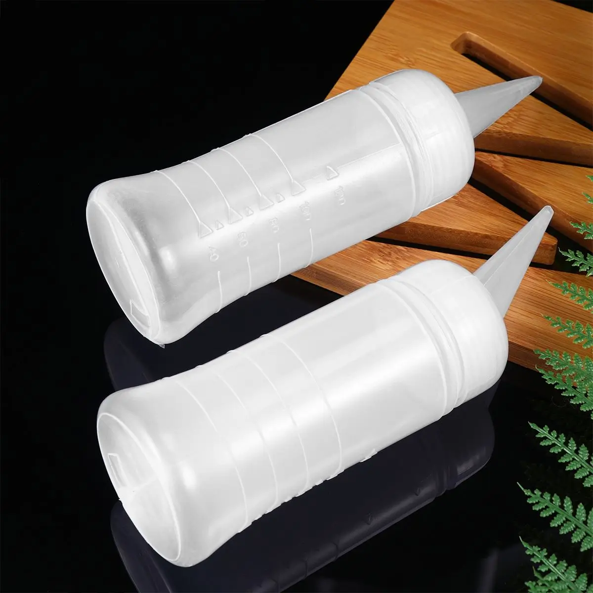 5pcs Hair Dye Water Sprayer Shampoo Containers White Bottles Plastic Applicator Leak Proof Easy Clean Salon Home Use
5pcs Hair Dye Water Sprayer Shampoo Containers White Bottles Plastic Applicator Leak Proof Easy Clean Salon Home Use