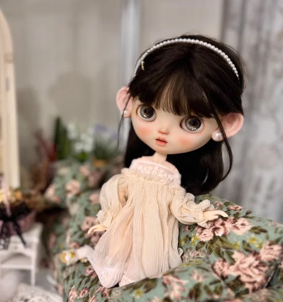2025 2pcs French lace style Blythe/Landoudou off shoulder dress beige 1/6 30cm(Fit for azone,Pullip,Ob22/24/26, Licca)
2025 2pcs French lace style Blythe/Landoudou off shoulder dress beige 1/6 30cm(Fit for azone,Pullip,Ob22/24/26, Licca)