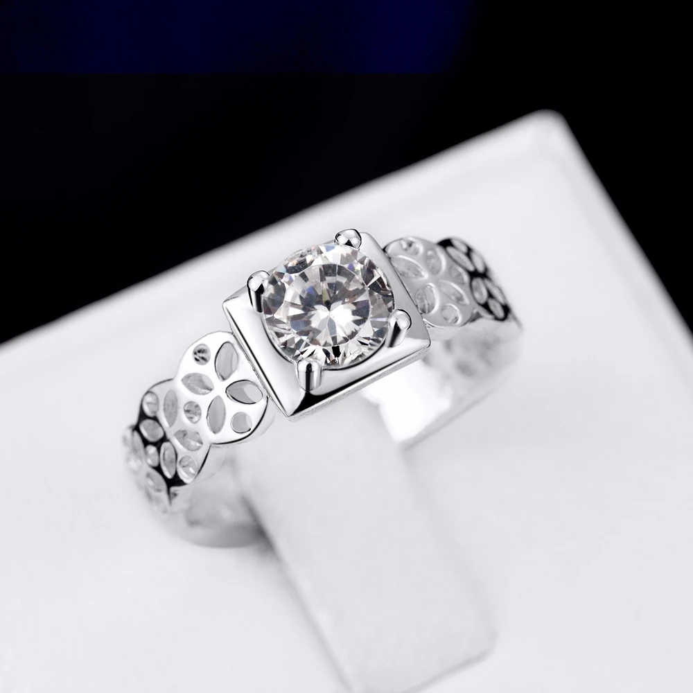 925 Sterling Silver Princess Style Cz Zircon Ring Women Lady Gift Jewelry Engagement Wedding Party Austrian Crystal Cute Noble
925 Sterling Silver Princess Style Cz Zircon Ring Women Lady Gift Jewelry Engagement Wedding Party Austrian Crystal Cute Noble