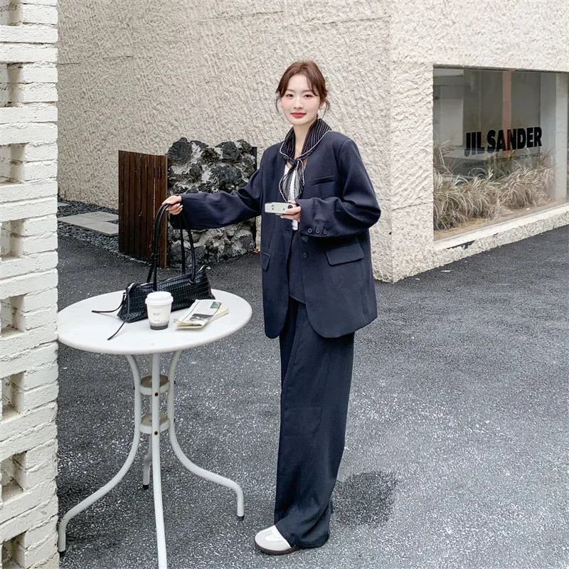 SuperAen Korean Style Women's Spring and Autumn 2026 New Blue V-neck Blazer Long Wide-leg Pants Sets
SuperAen Korean Style Women's Spring and Autumn 2026 New Blue V-neck Blazer Long Wide-leg Pants Sets