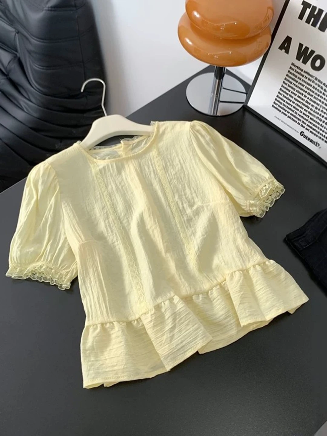 Elegant round Neck Lace Trim Short Sleeve Shirt Women Summer plus Size Fashionable Slimming Top Korean Style Loose Fit Shirt
Elegant round Neck Lace Trim Short Sleeve Shirt Women Summer plus Size Fashionable Slimming Top Korean Style Loose Fit Shirt